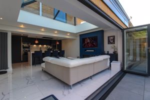 Photo 27- click for photo gallery